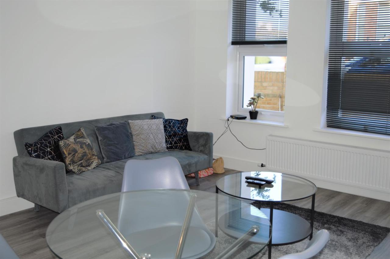 Cheriton Gardens 2 Bed Folkestone Villa Bagian luar foto