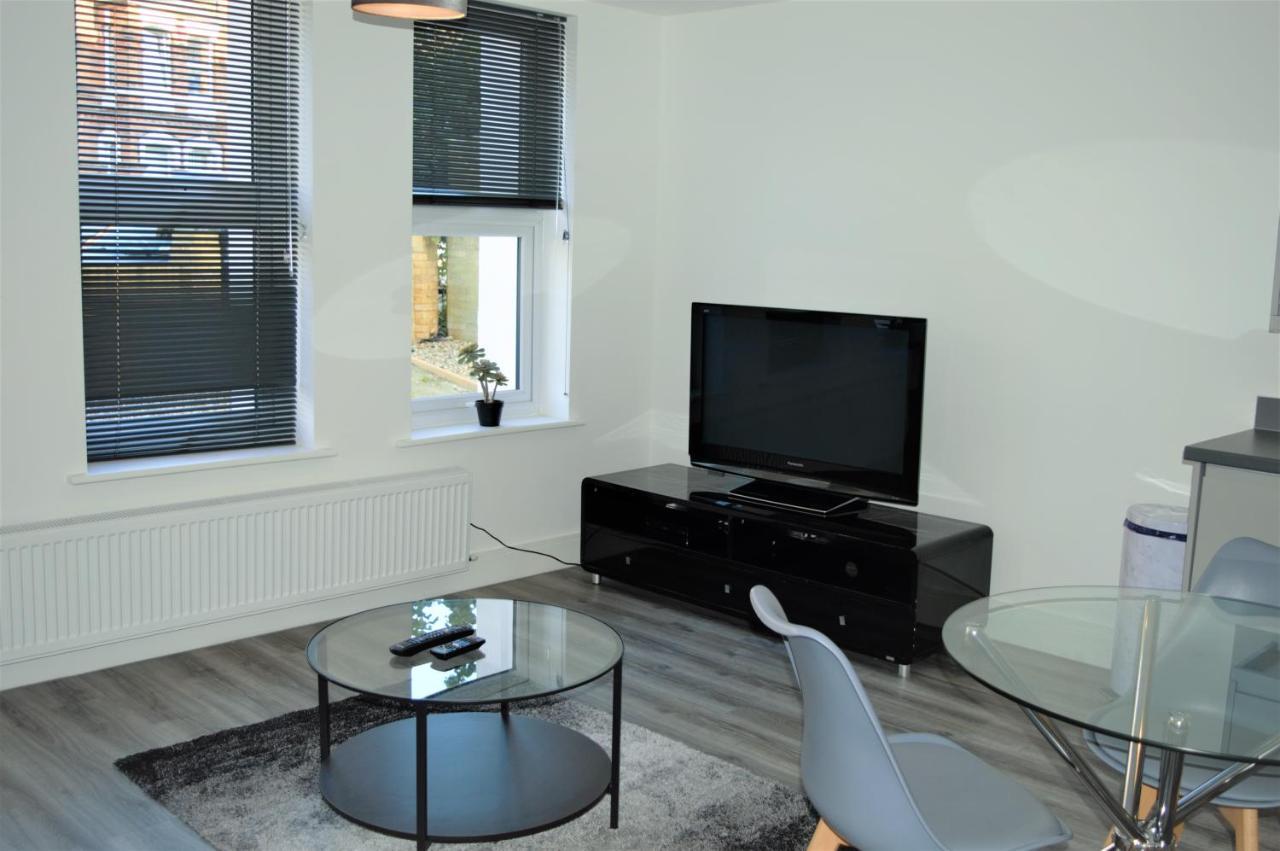 Cheriton Gardens 2 Bed Folkestone Villa Bagian luar foto